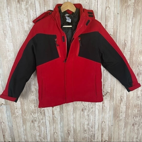 Magellan Outdoors Soft Shell Jacket with Vest size M
